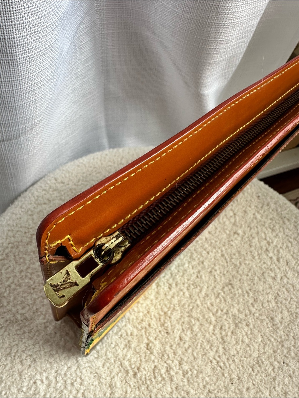 Authentic Hand-Painted Sunflower Louis Vuitton Epi Pochette Homme 🌻 - Picture 15 of 16